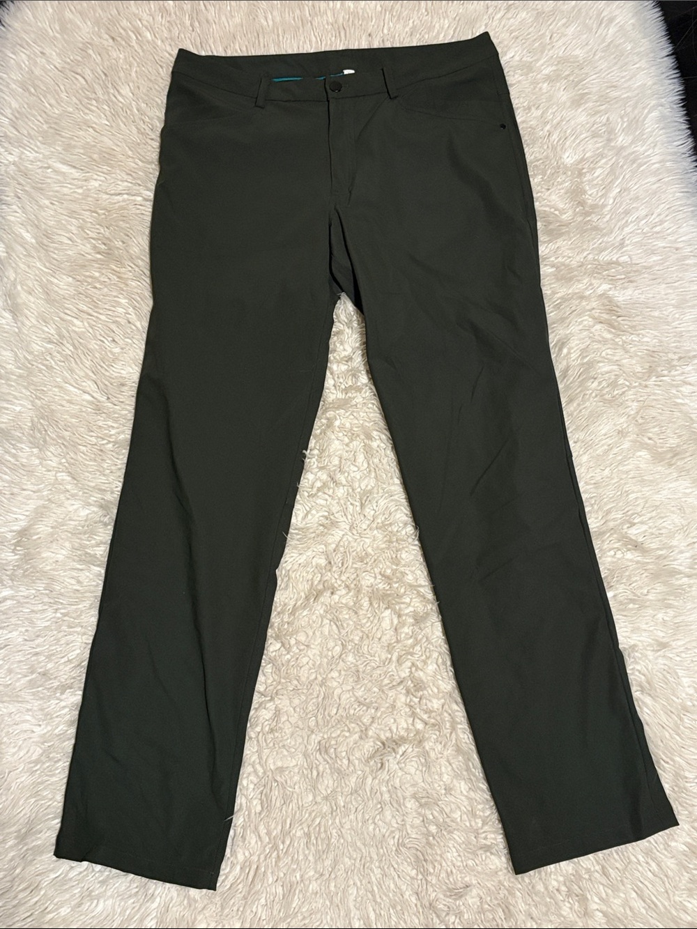 Olive 🫒 lululemon pants